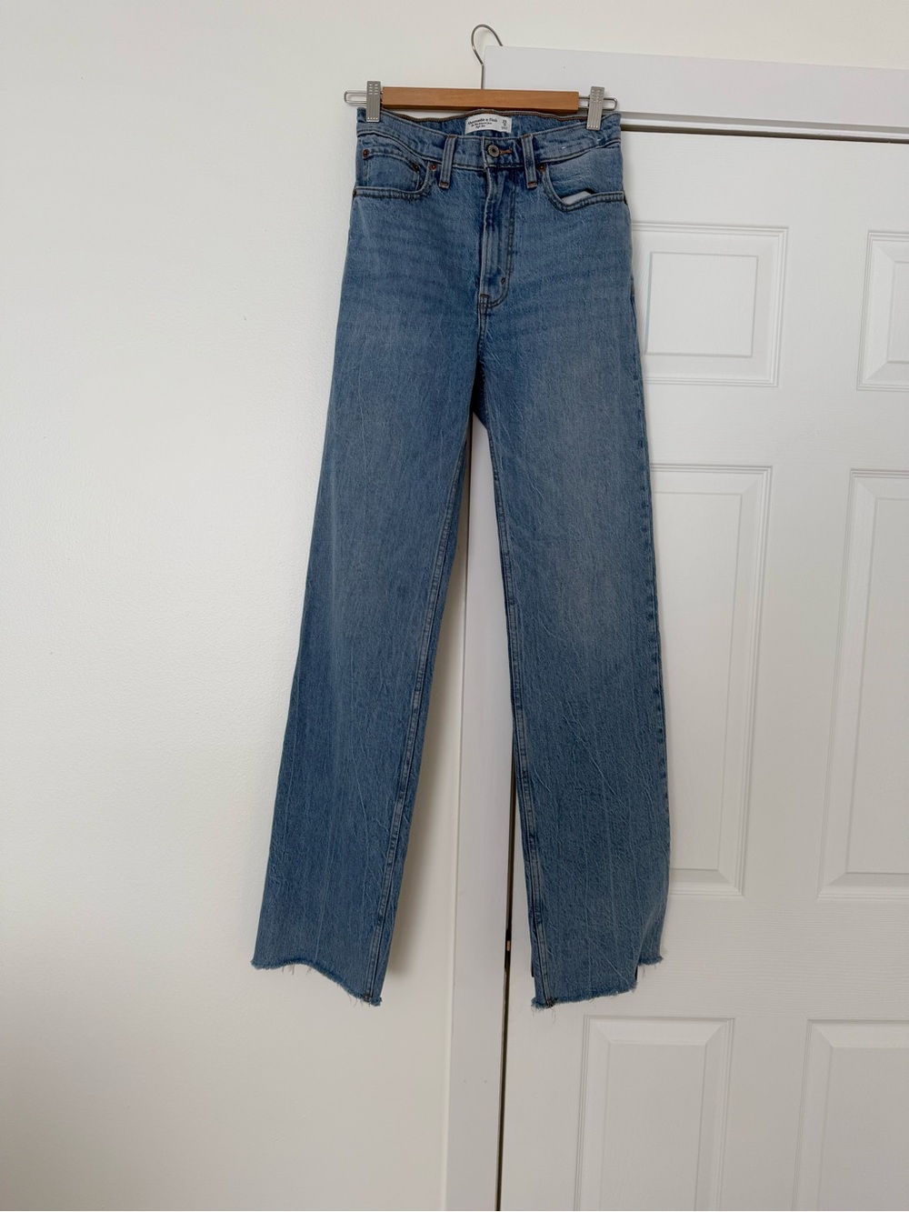 Abercrombie & Fitch 90s Relaxed Jean High Rise size 25 L